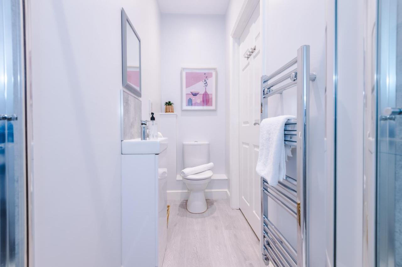 Hearsall Place Serviced Apartment *